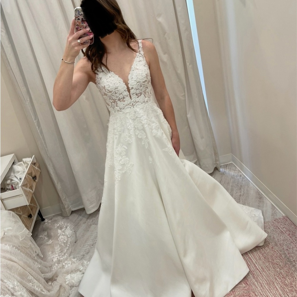 Martina Liana #1075 Wedding Dress